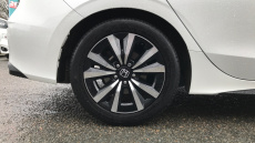 Honda Civic 2.0 eHEV Elegance 5dr CVT Hybrid Hatchback